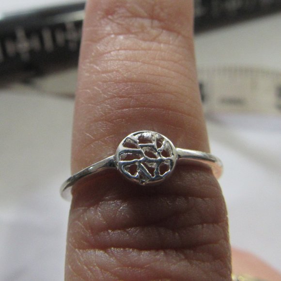 unknown Jewelry - Bogo👛Silver plated ring  size 5 NWOB